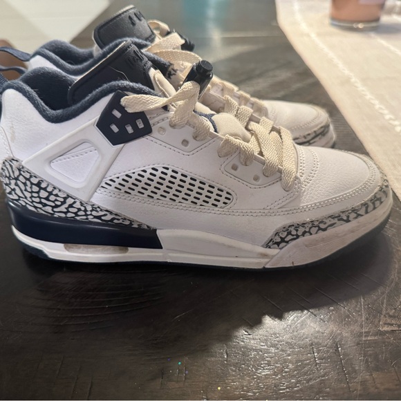 Boys Jordan Spike Lee shoes - Picture 2 of 7